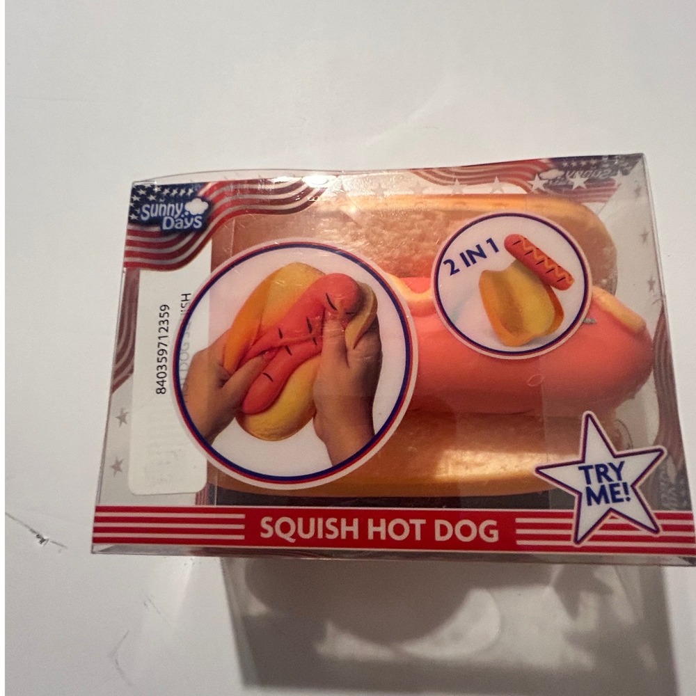 Sunny Days Entertainment Squish Hot Dog 2-in-1 Sensory Fidget Toy 571235 NEW